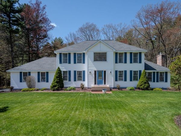 41 Indian Hill Rd, Dracut, MA 01826