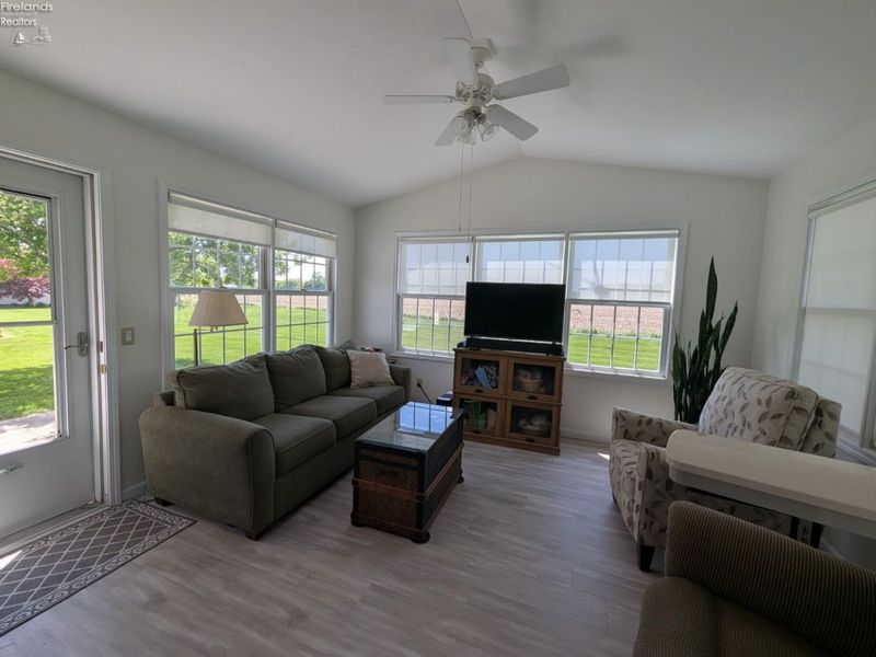 331 Country Meadows Drive, Oak Harbor, OH 43449 Photo 13