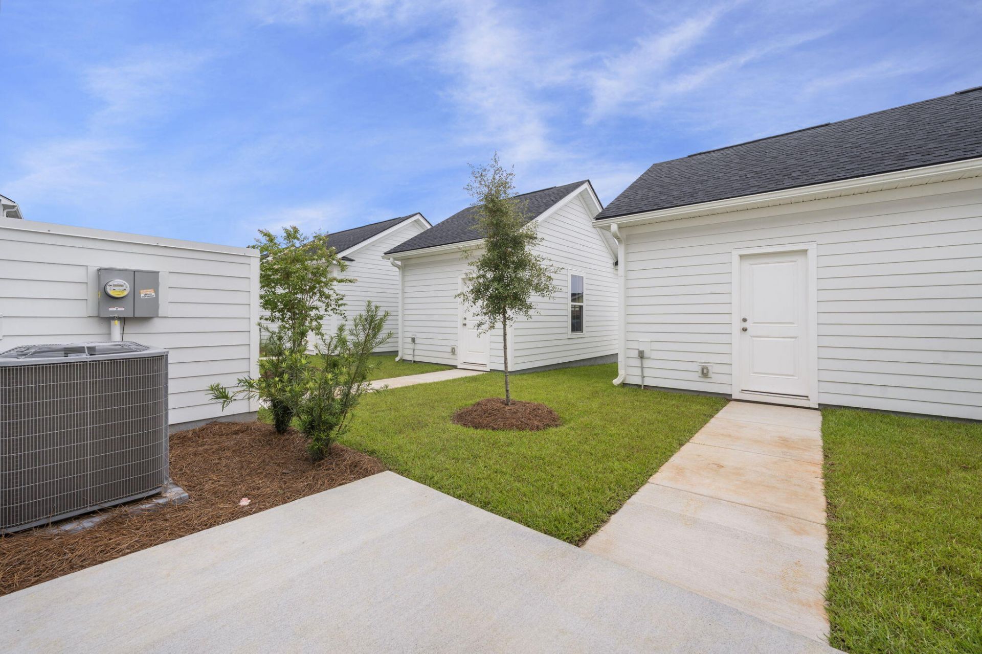 762 Blueway Avenue Photo 19
