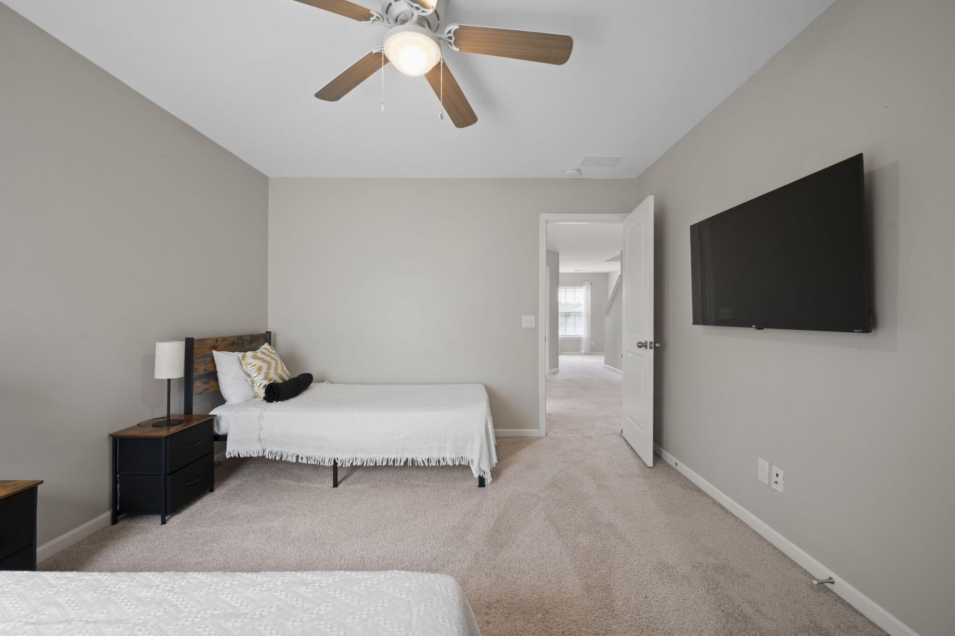 151 Lakelyn Road Photo 41