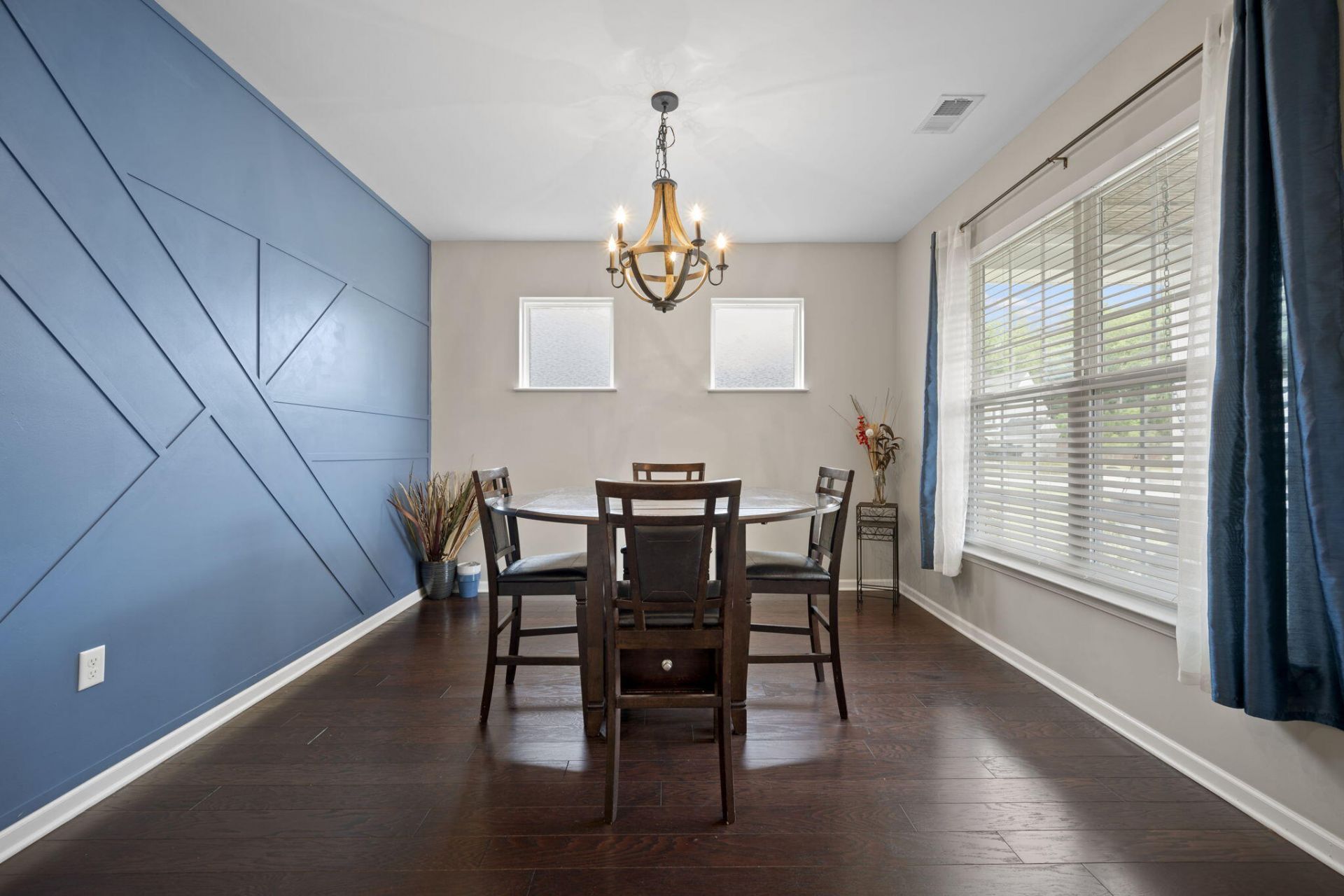 151 Lakelyn Road Photo 7