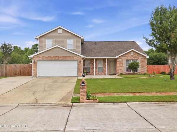 2232 Club Moss Circle, Biloxi, MS 39532