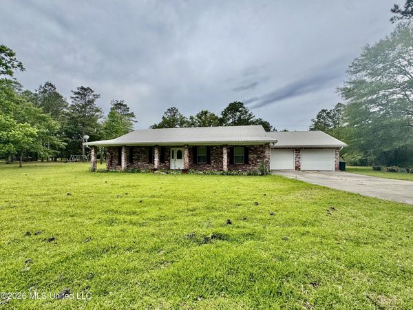 20 C G Smith Road, Picayune, MS 39466