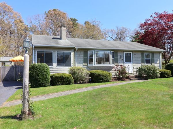 11 Leonard Road, South Dennis, MA 02660