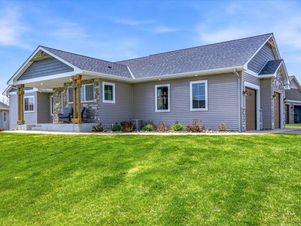 31722 Marshview Court , Lindstrom, MN 55045