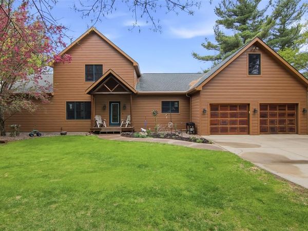 E8200 260th Avenue, Elk Mound, WI 54739