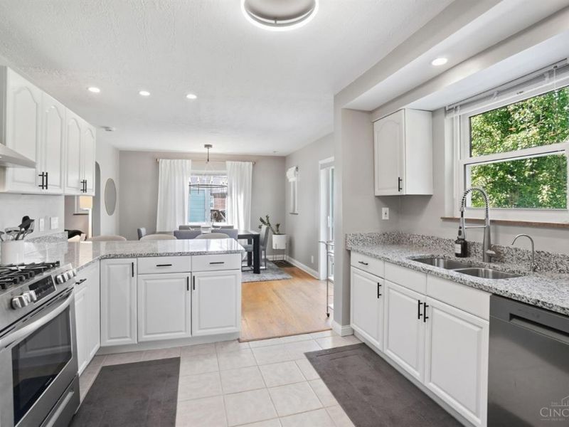 4157 Paxton Woods Lane, Cincinnati, OH 45209 Photo 18
