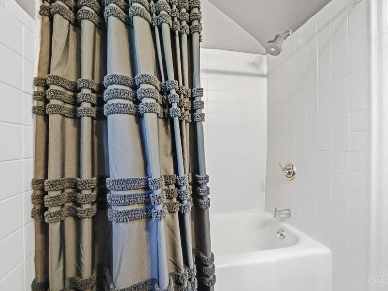 4157 Paxton Woods Lane, Cincinnati, OH 45209 Photo 31