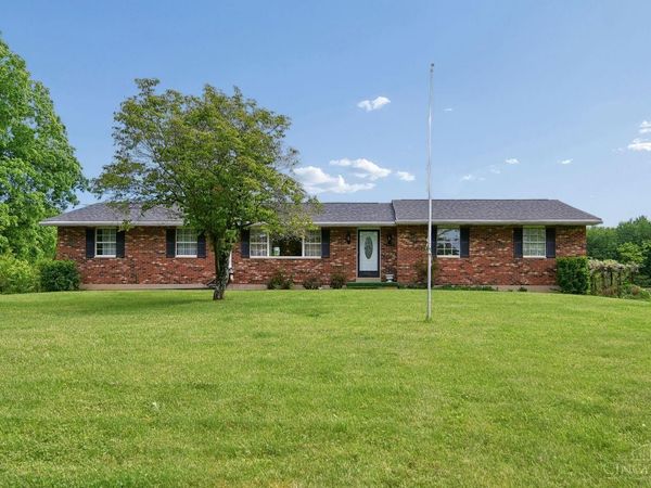 7162 Goshen Road, Goshen Twp, OH 45122