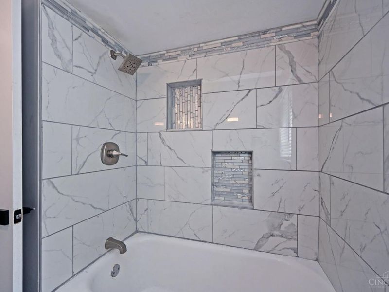 1403 Shenandoah Avenue, Cincinnati, OH 45237 Photo 17