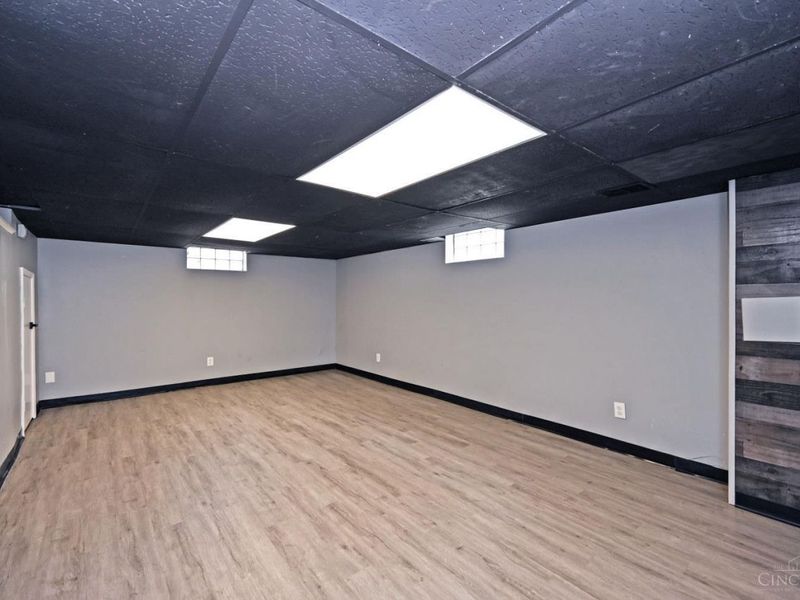 1403 Shenandoah Avenue, Cincinnati, OH 45237 Photo 26