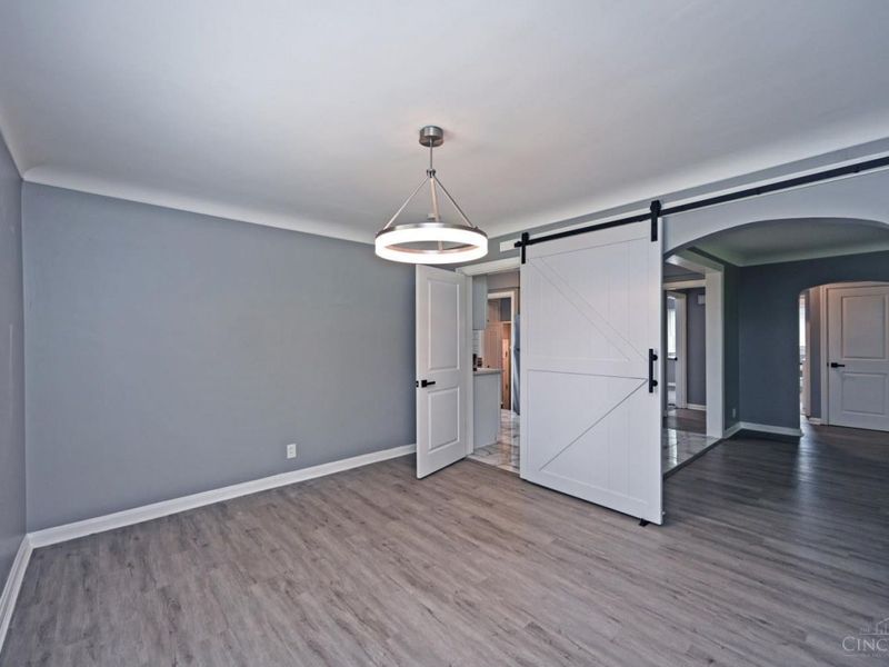 1403 Shenandoah Avenue, Cincinnati, OH 45237 Photo 8