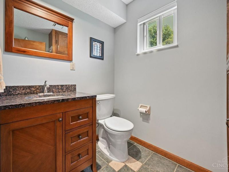 6402 Shannon Drive, Fairfield Twp, OH 45011 Photo 15