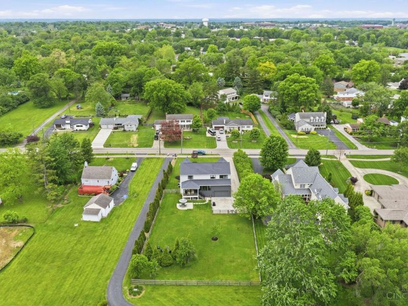 9932 Zig Zag Road, Montgomery, OH 45242 Photo 2