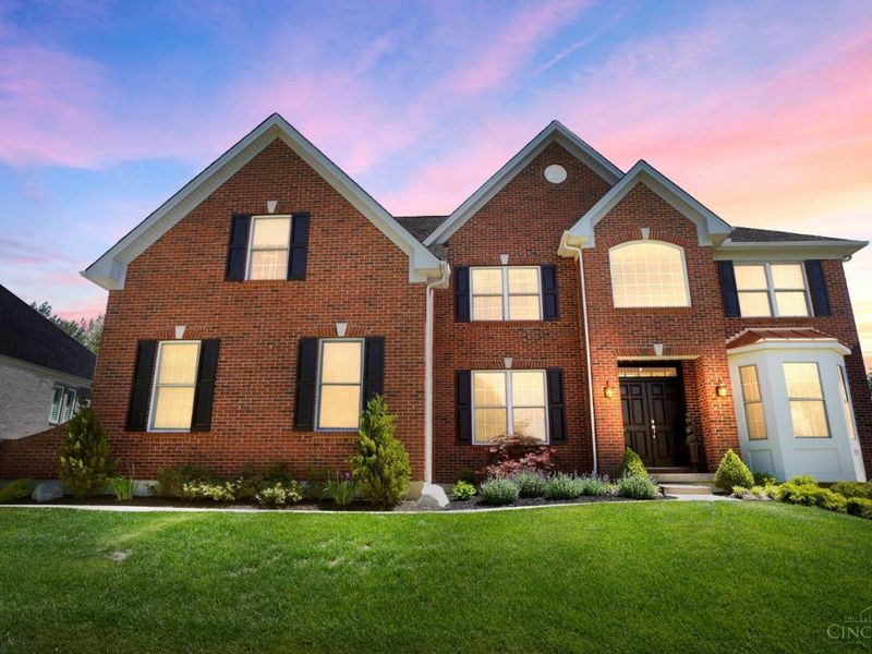 5604 Oak View Drive, Hamilton Twp, OH 45039 Photo 2