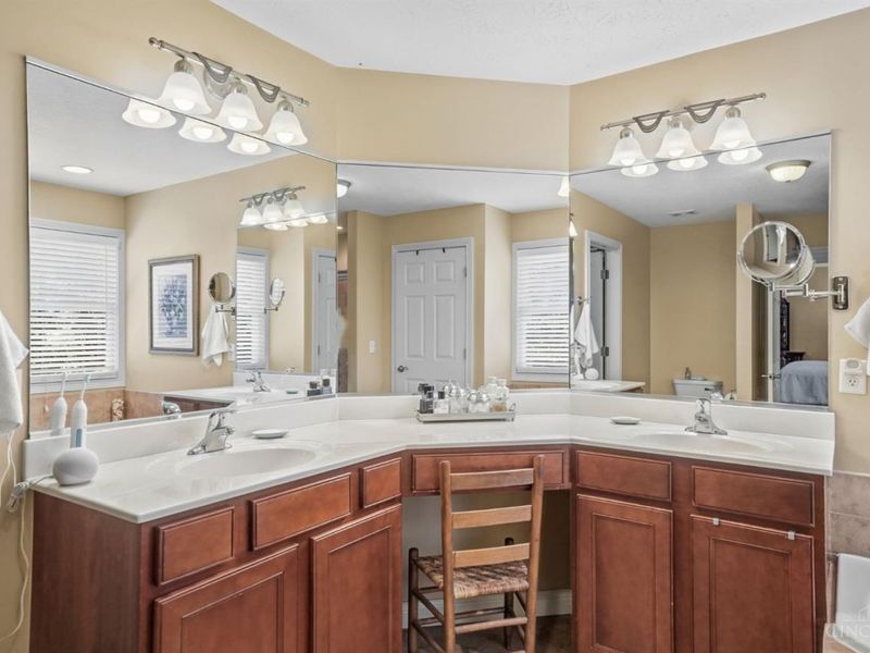 5604 Oak View Drive, Hamilton Twp, OH 45039 Photo 42