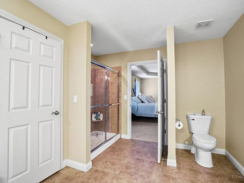 5604 Oak View Drive, Hamilton Twp, OH 45039 Photo 44