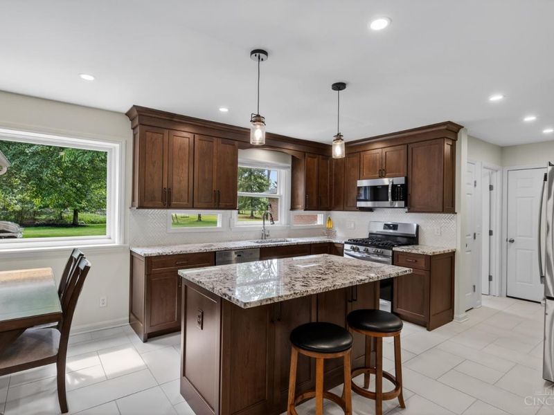 11 Carpenters Run, Blue Ash, OH 45241 Photo 10