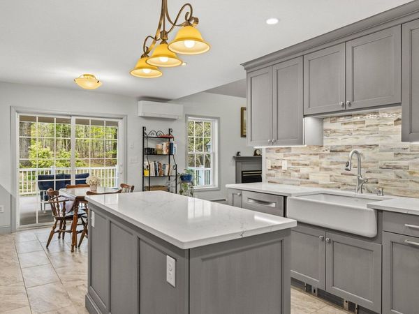 9 Homestead Lane, Brentwood, NH 03833