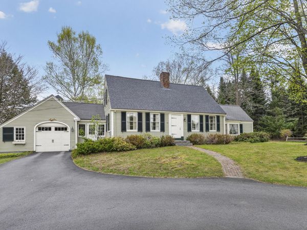 163 State Street , Gorham, ME 04038