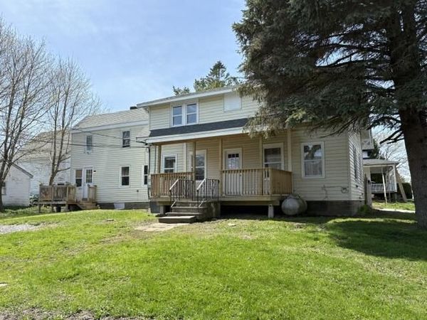 80 Pleasant Street , Rockland, ME 04841