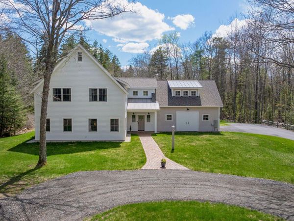 124 Flying Point Road , Freeport, ME 04032