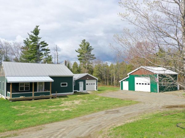 877 Hole In The Wall Road , Solon, ME 04979