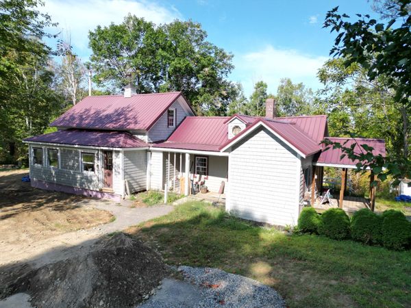 106 Old Military Road , Winn, ME 04495
