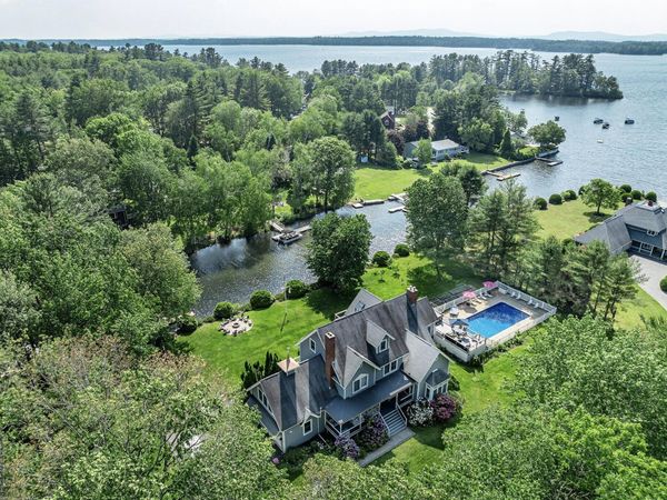12 Bayview Drive , Raymond, ME 04071