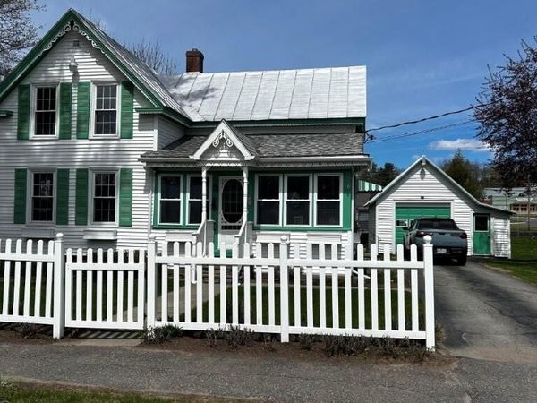 42 E Leavitt Street , Skowhegan, ME 04976