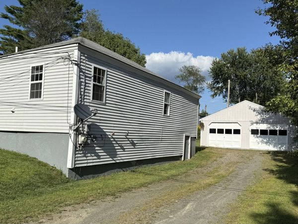 9 Lancaster Avenue , Guilford, ME 04443