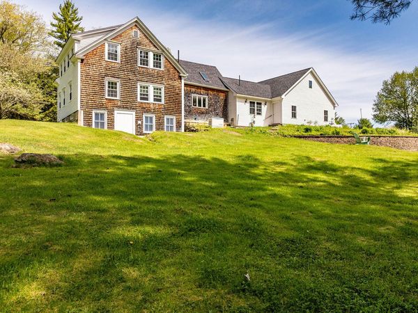 304 Beach Road, Lincolnville, ME 04849