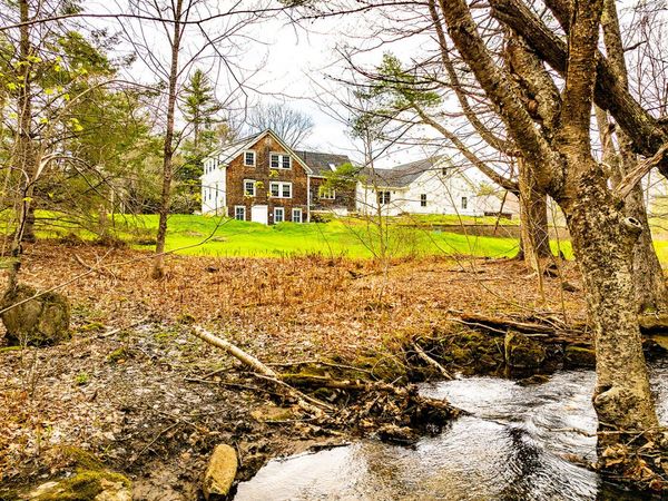 304 Beach Road , Lincolnville, ME 04849