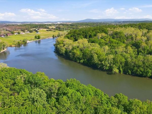CARLYLE RD, MARTINSBURG, WV 25404