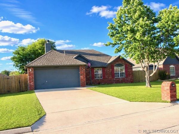 19613 E 39th Street S, Broken Arrow, OK 74014