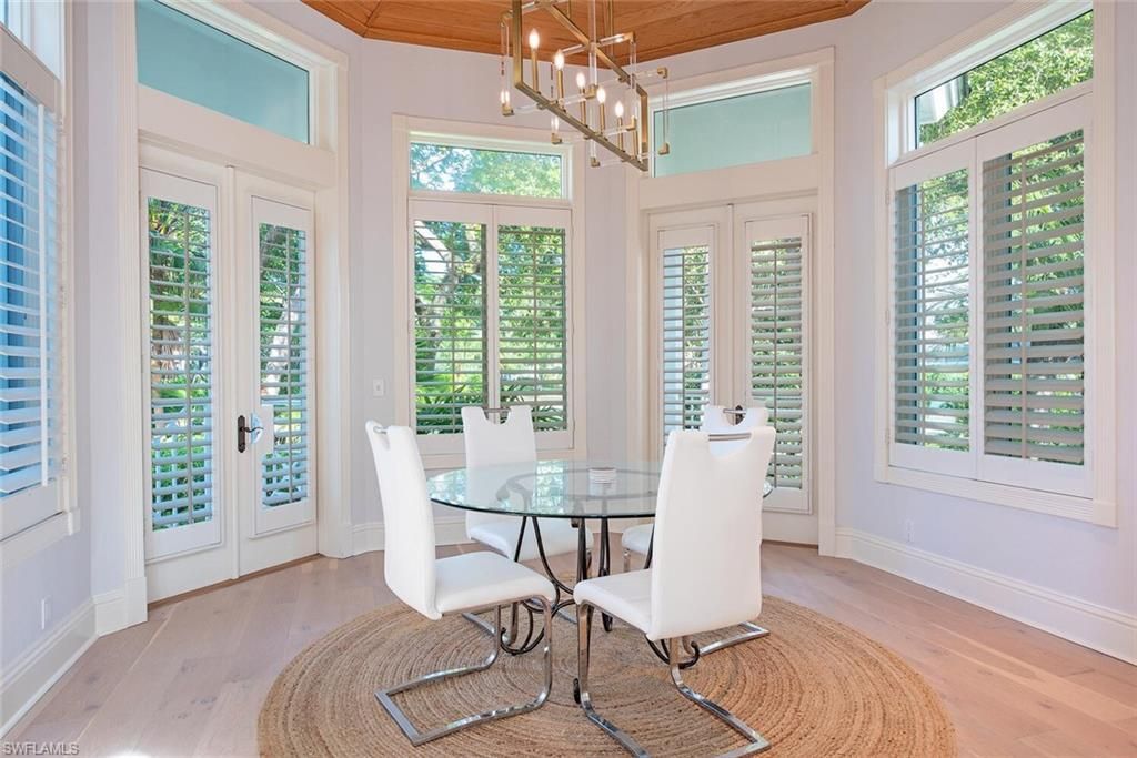 180 7th Ave S, Naples, FL 34102 Photo