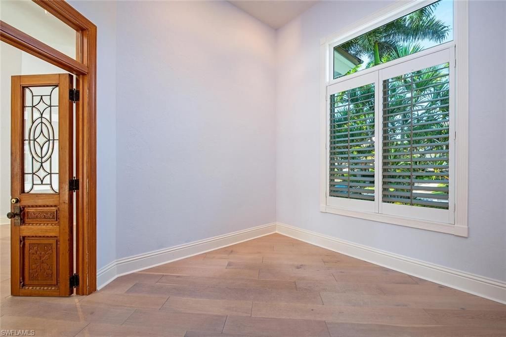 180 7th Ave S, Naples, FL 34102 Photo