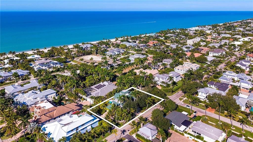 180 7th Ave S, Naples, FL 34102 Photo