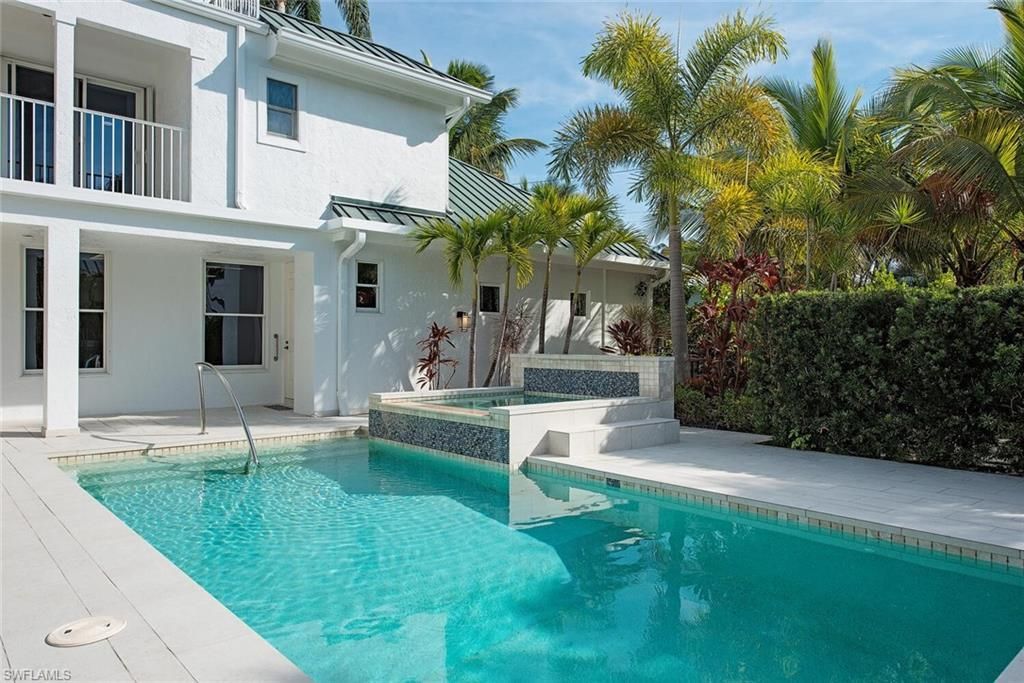 180 7th Ave S, Naples, FL 34102 Photo