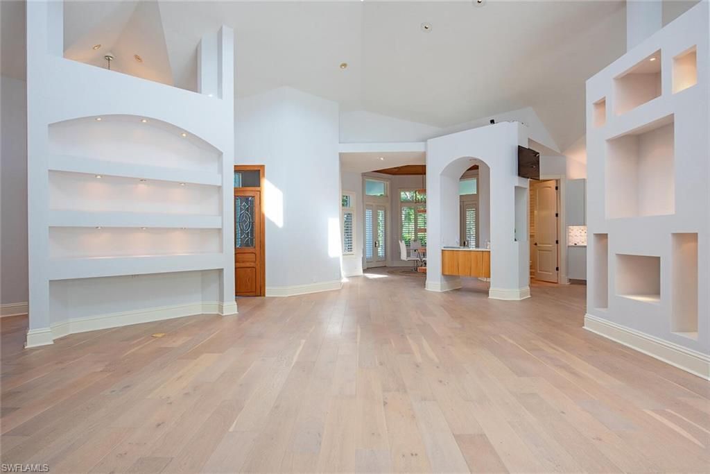 180 7th Ave S, Naples, FL 34102 Photo
