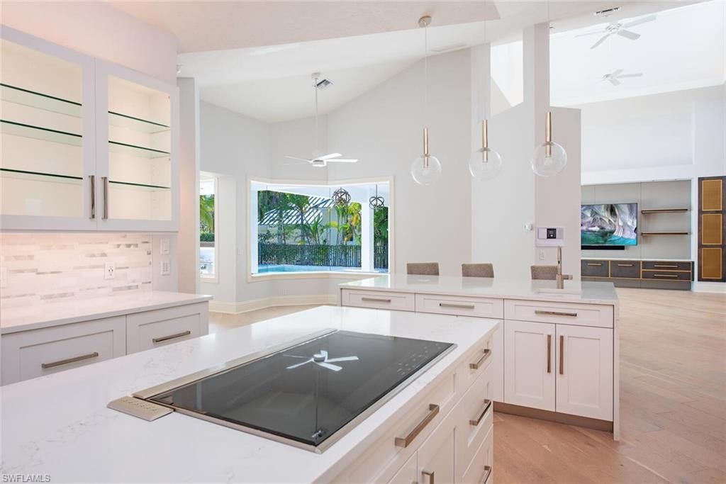 180 7th Ave S, Naples, FL 34102 Photo