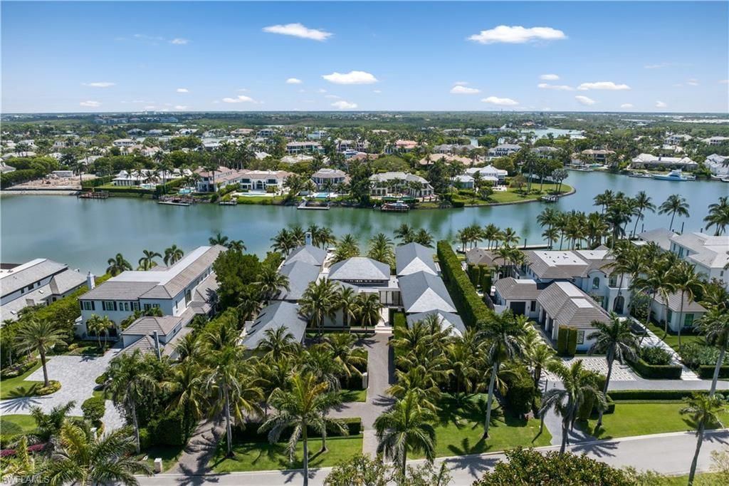 3655 Fort Charles Dr , Naples, FL 34102 Photo
