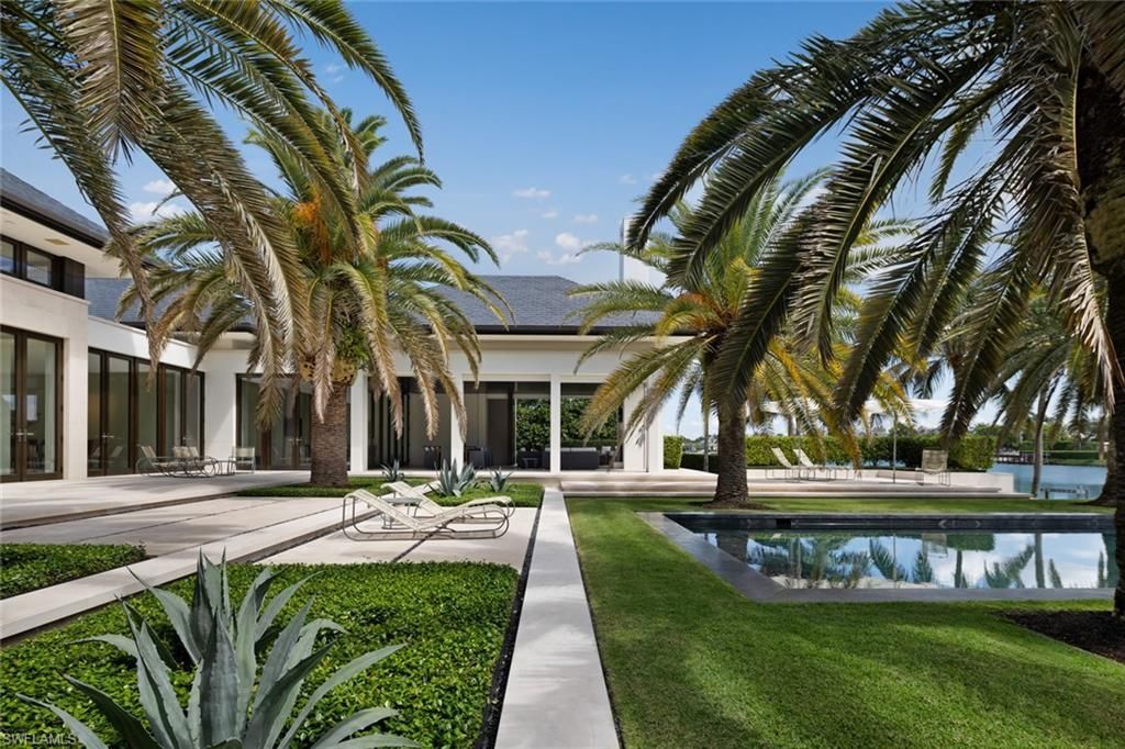 3655 Fort Charles Dr , Naples, FL 34102 Photo