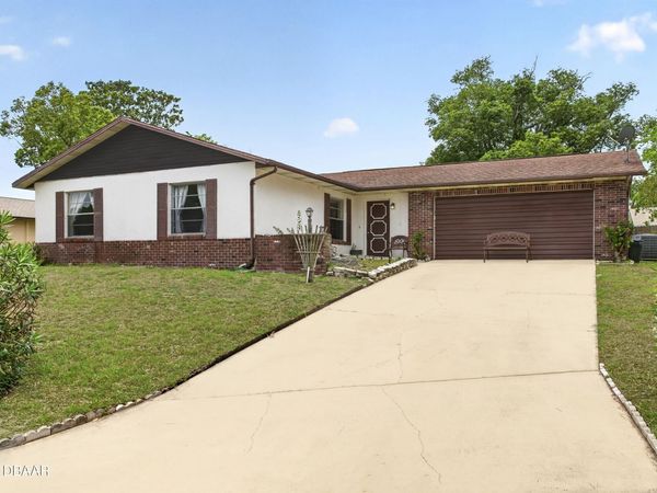 1075 Kingswood Way, Port Orange, FL 32129
