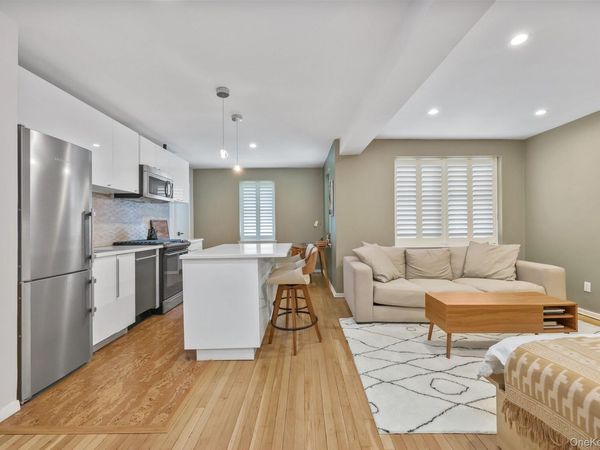 52 Lafayette Place , Unit 1F, Greenwich, CT 06830