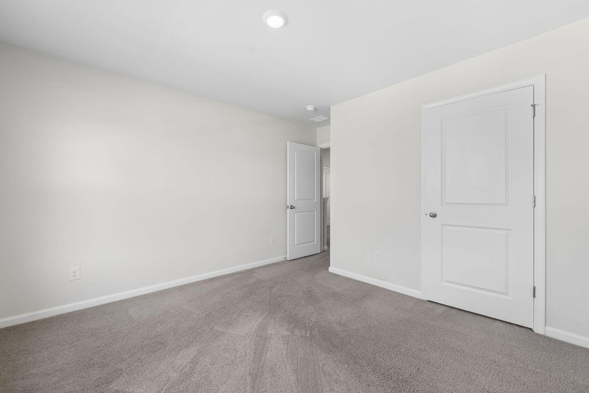 108 Haventree Court Photo 16