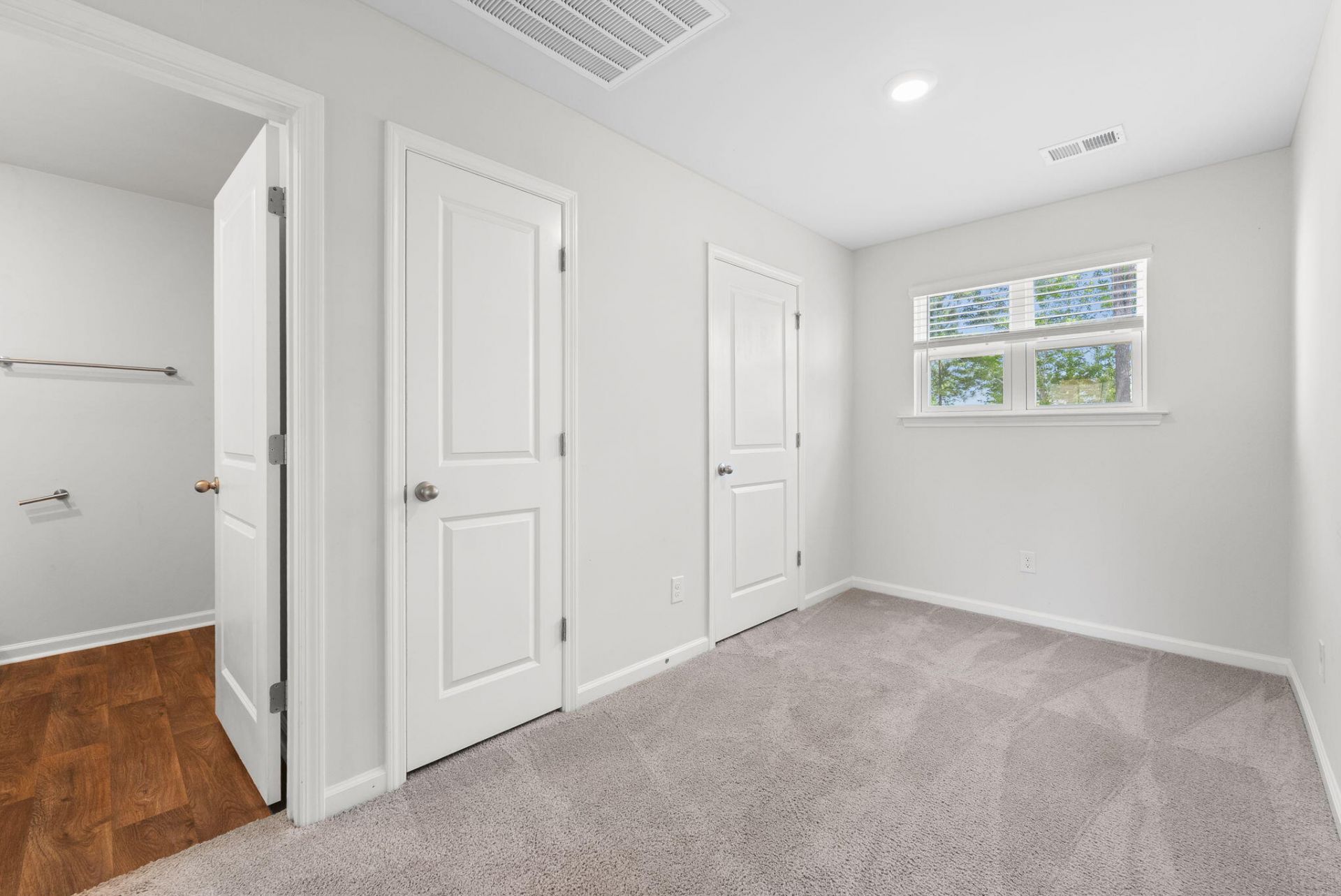 108 Haventree Court Photo 23