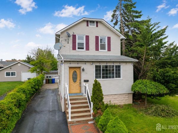 304 PARK Avenue N, Linden, NJ 07036
