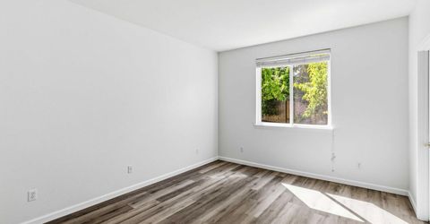 401 Mount Darwin Ct, Roseville, CA 95747 Photo