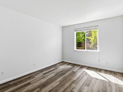 401 Mount Darwin Ct, Roseville, CA 95747 Photo